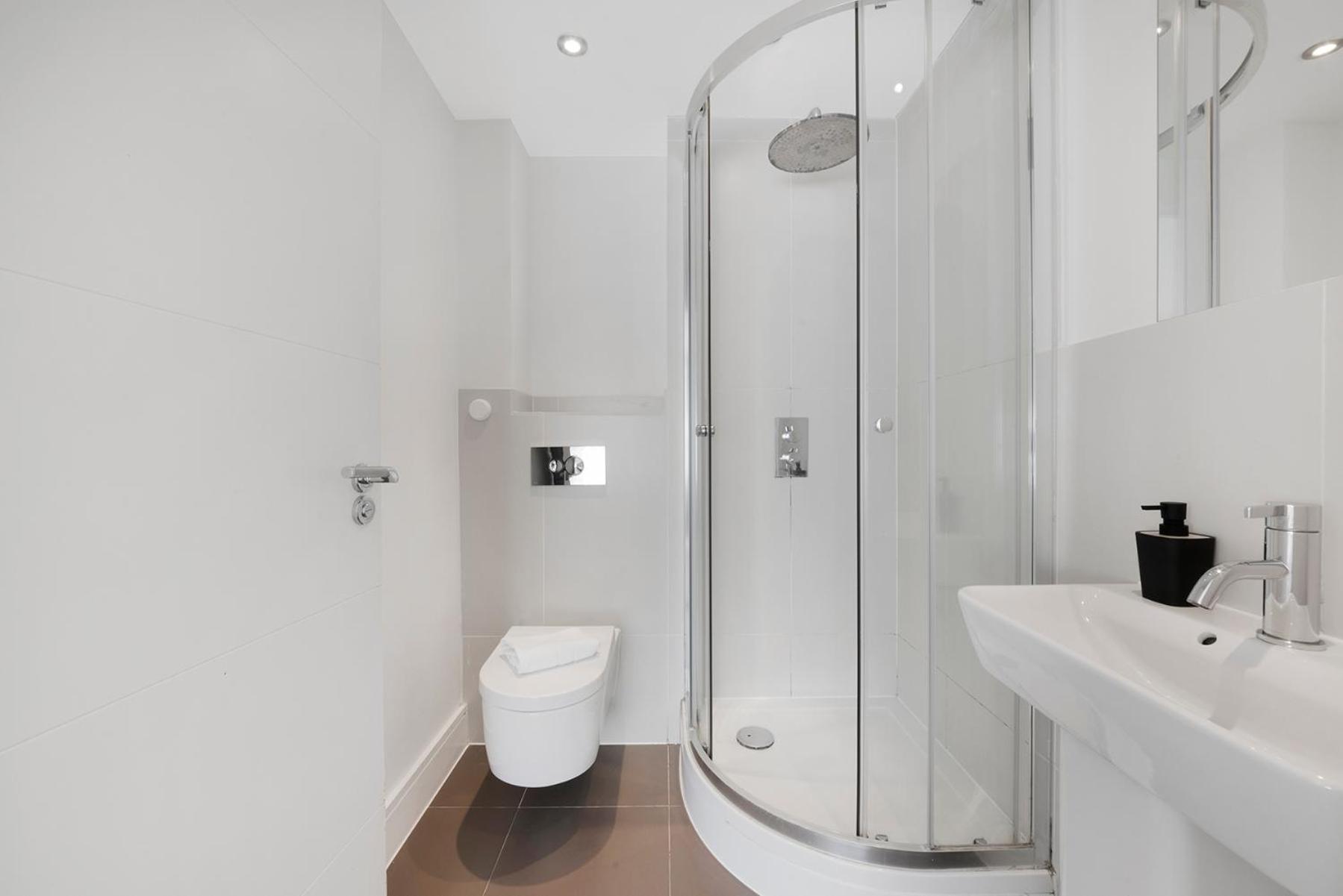Hermitage Road Apartment By Morethanstays Londen Buitenkant foto